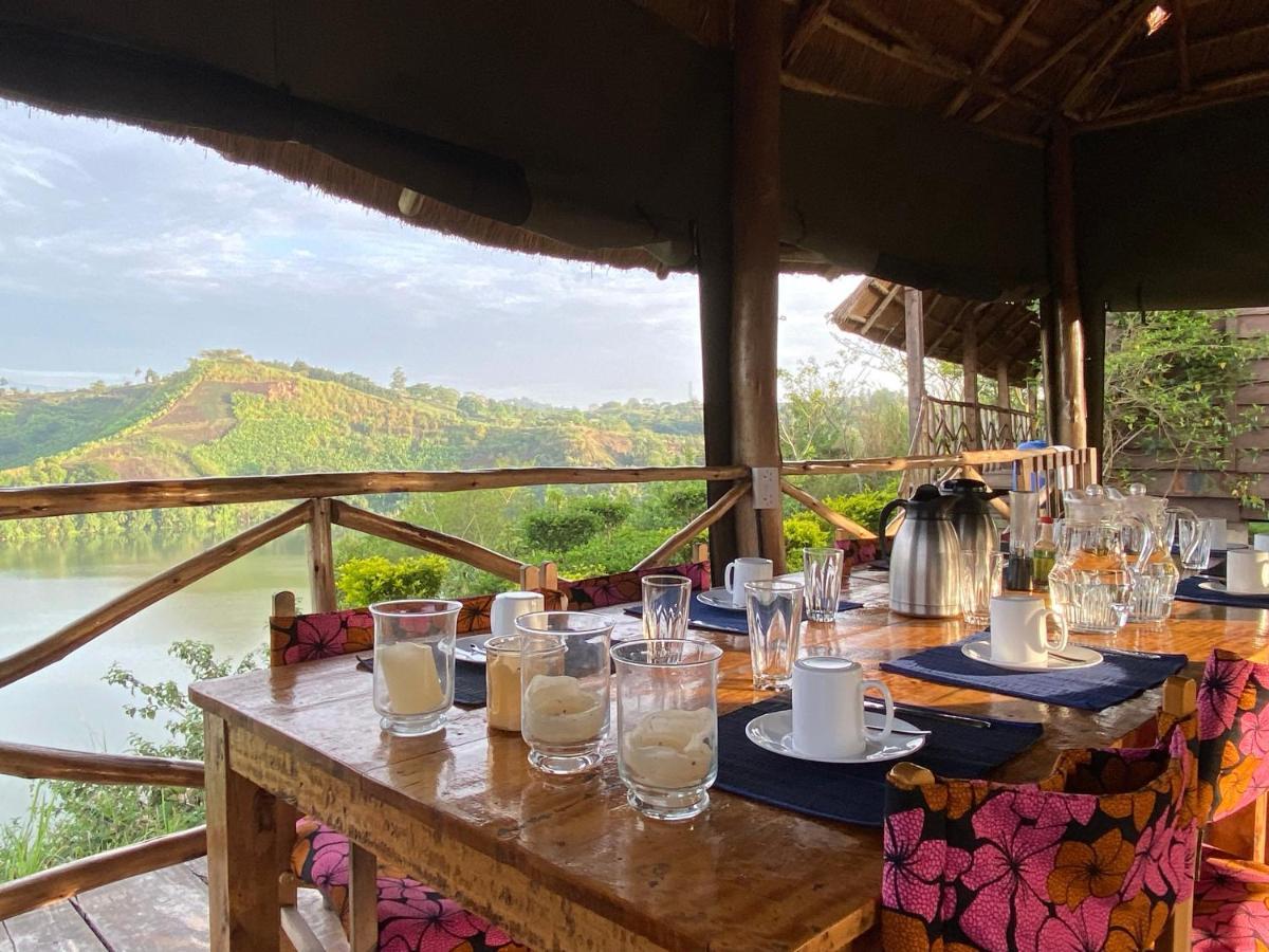 Mwamba Kelele Lodge Fort Portal Esterno foto